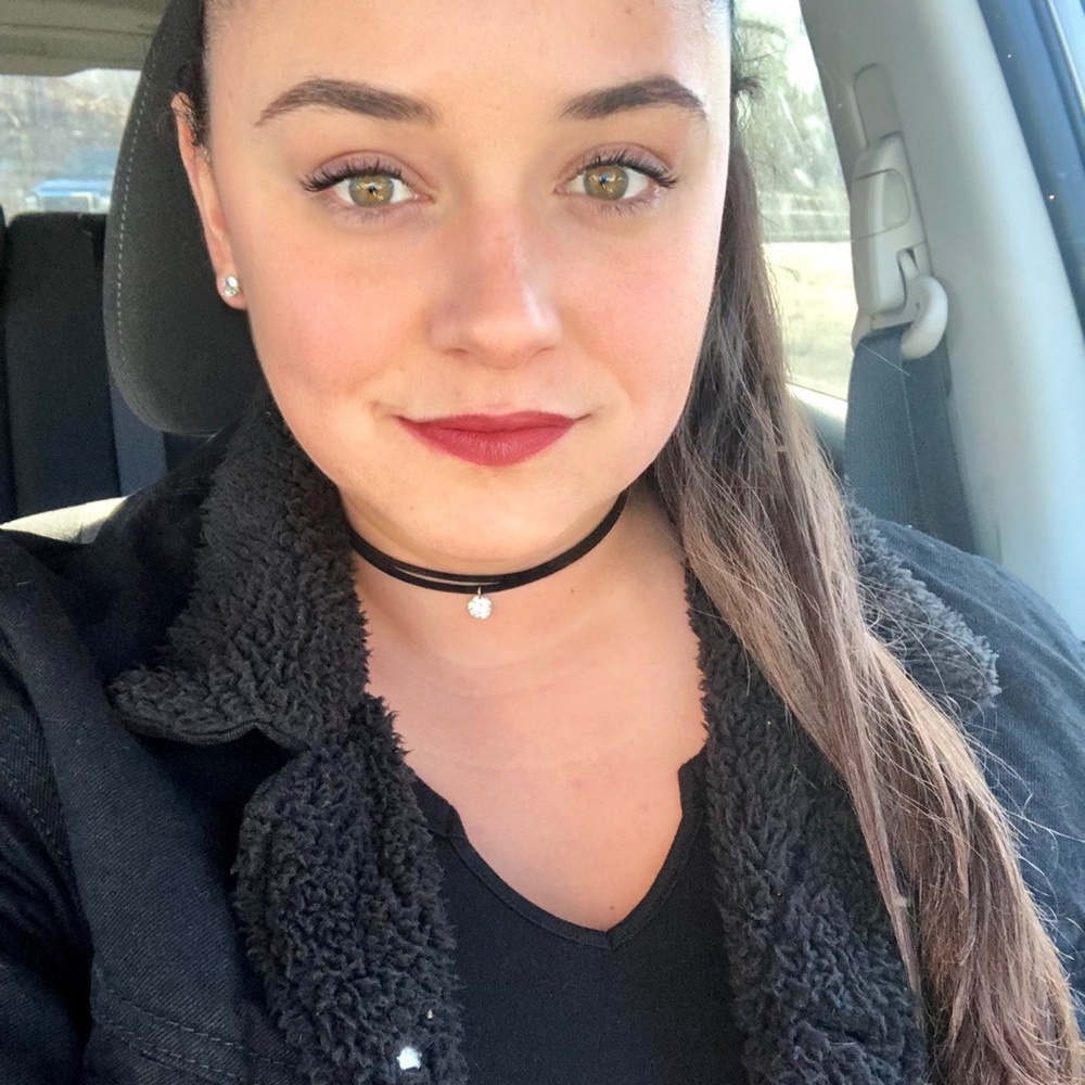 Meet your Posher, Jacqueline